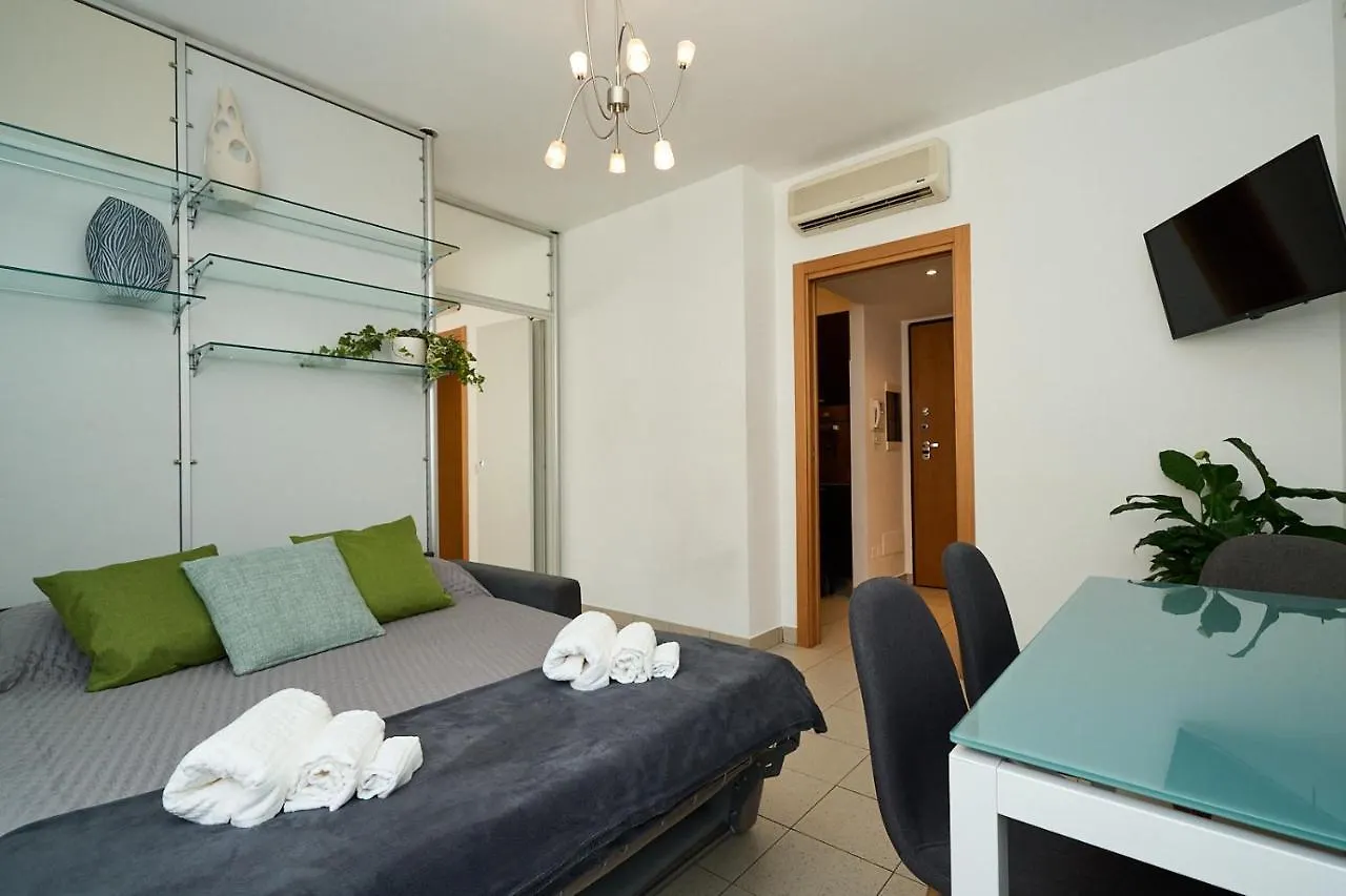 Design House A/C Wifi 20 Minutes From Duomo Apartment Milan Italy