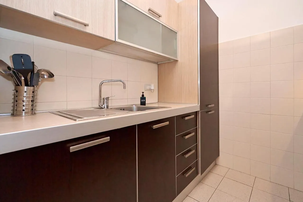 Design House A/C Wifi 20 Minutes From Duomo Apartment Milan 0*,  Italy
